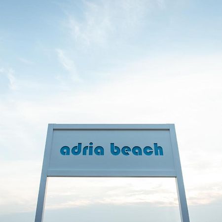 Adria Beach Hotel Alba Adriatica Bagian luar foto